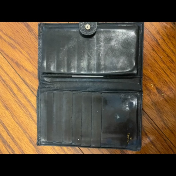 Chanel wallet - Picture 3 of 3